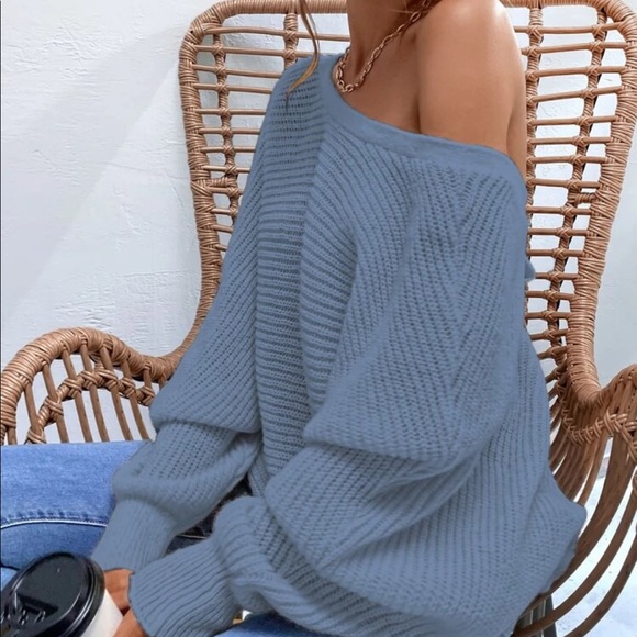 Dusty blue knit open tie back sweater top - Picture 4 of 6